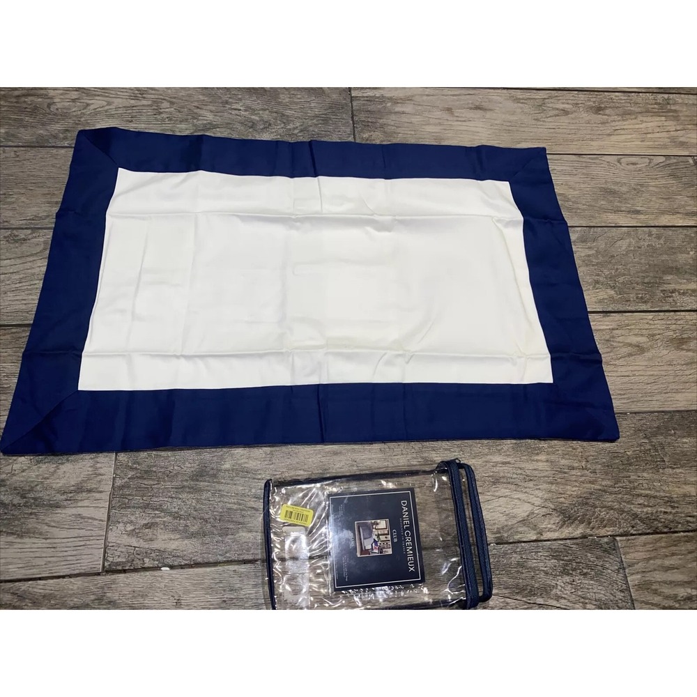 Daniel Cremieux Blue And White Pair Standard Pillow Case Sham‎
